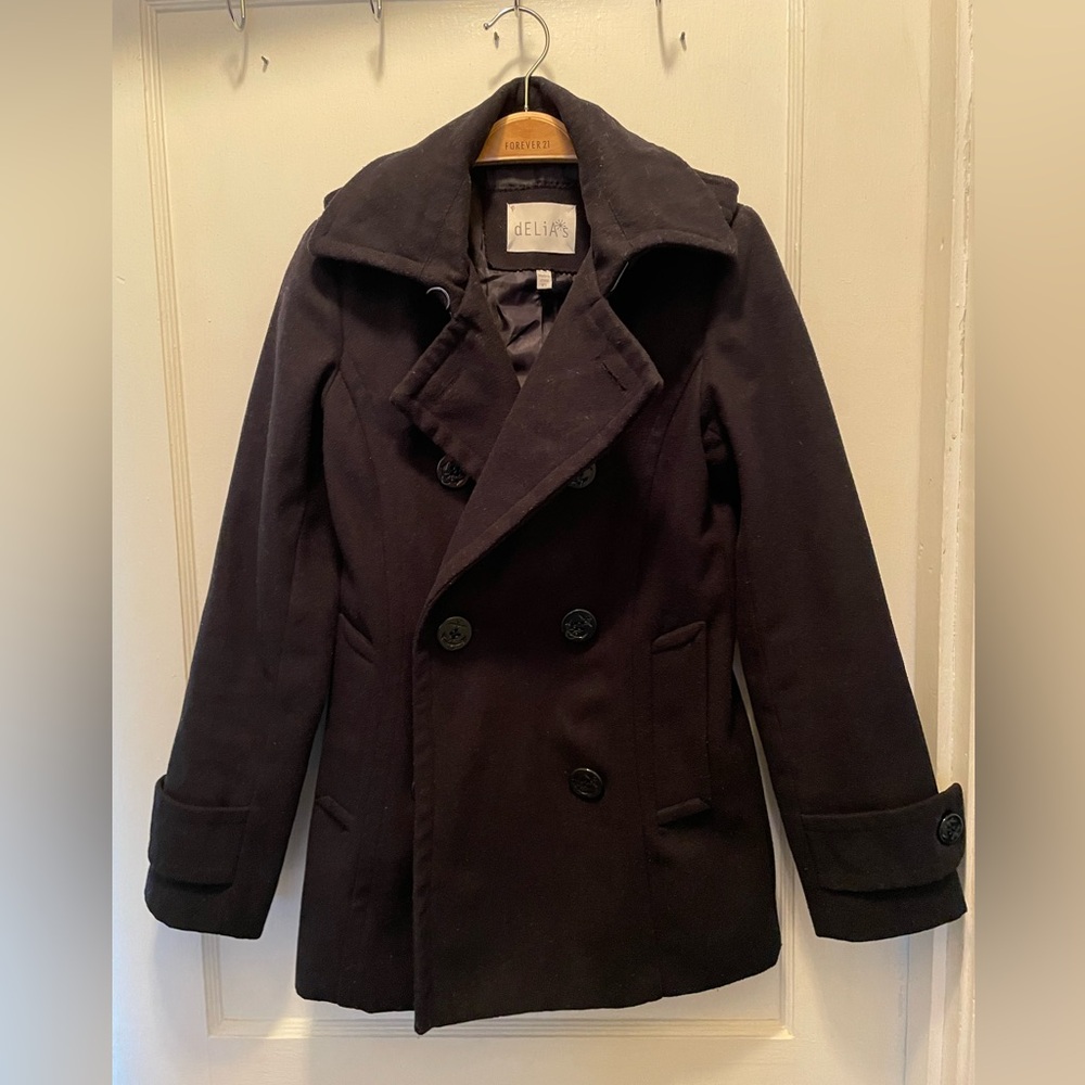 SOLD
Classic Navy Blue double-breasted PeaCoat Womens XS
Vintage Y2K - Picture 1 of 2